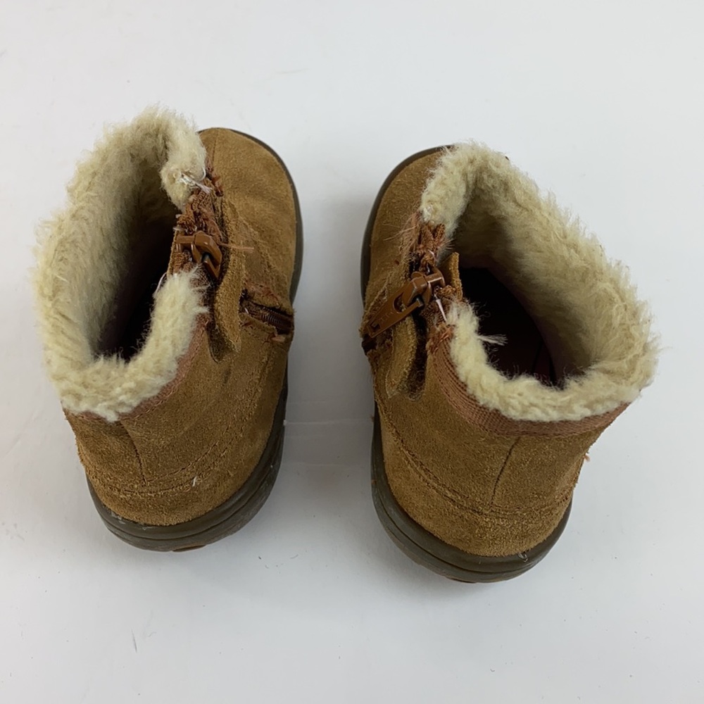 Stride Rite girls suede booties Size 5.5 - Picture 4 of 8